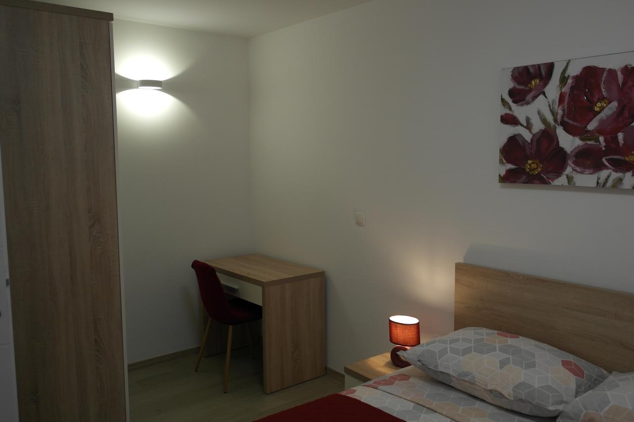 Apartments 4 You Zara Esterno foto